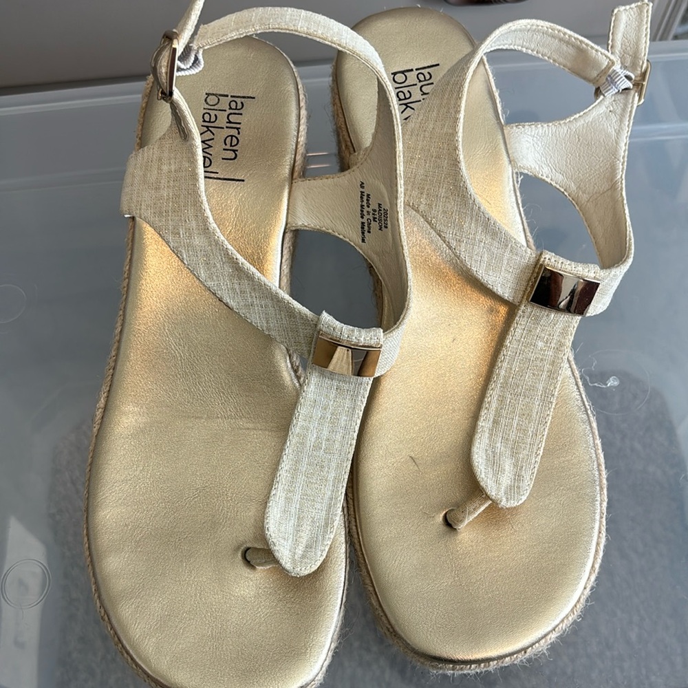 Lauren Blakwell gold shimmer wedge size 9 1/2